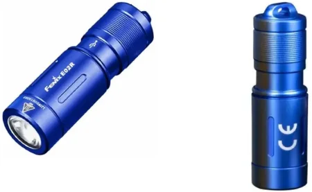 Фонарь-брелок Fenix E02R голубой